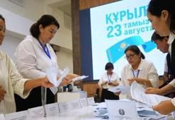 Kazakistan'da tarihi seçimin sonuçları belli oldu! İktidar partisi sandıkları sildi süpürdü