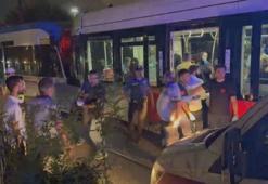 Zeytinburnu'nda feci kaza! Tramvaylar kafa kafaya çarpıştı: 9 yaralı