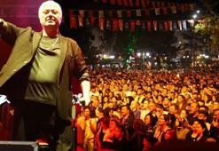 Cengiz Kurtoğlu'ndan Bursa'da müzik ziyafeti! Hayranlarıyla buluştu