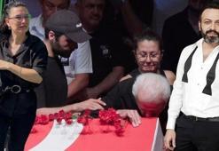 Serhat Kılıç için duygusal tören! Tabutuna sarılıp veda ettiler