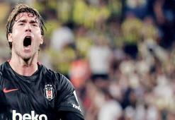 Vlahovic geldi dertler bitti!