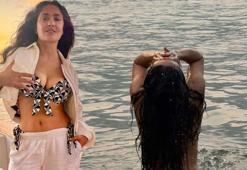 Salma Hayek, 60'ıncı yaş gününü çıplak denize girerek kutladı