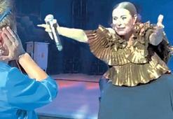 Güller ve Dudaklar ağlattı