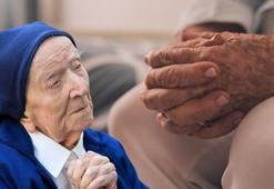 İki dünya savaşı gördü, 97 yaşına kadar araba kullandı! İşte dünyanın en yaşlı insanının akılalmaz hayatı