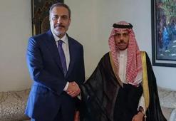 Dışişleri Bakanı Hakan Fidan, Suudi mevkidaşı ile Suudi Arabistan'ı hedef alan son saldırıları görüştü