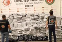 Gümrük kapılarında uyuşturucu operasyonu! 147 kilo skunk ve 27 kilo kokain ele geçirildi