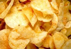 Ev yapımı doğal patates cipsi tarifi! Çıtır çıtır oluyor ve asla yağ çekmiyor