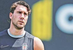 Vlahovic 4 maç yok!