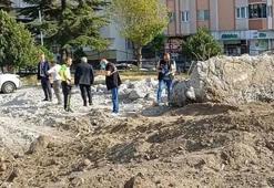 İş makineleri çalışırken fark edildi! Okulun yıkımında kafatası ve kemik parçaları çıktı