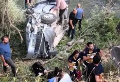 Tunceli'de korkunç kaza! Araç çay kenarına devrildi: 2'si ağır 5 yaralı