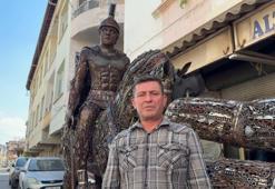 8 ayda tamamladı! 50 bin parça atıktan Büyük İskender ve Bukefalos’un dev heykelini yaptı