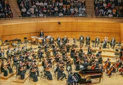 Ünlü Piyanist Abduraimov'un sahne aldığı CSO’nun 200. yıl açılış konserinde salon doldu taştı! Ankara’da senfoni izdihamı