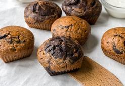 Kararan muzları sakın çöpe atmayın: Bulut gibi yumuşacık iki renkli muffin tarifi ve püf noktaları