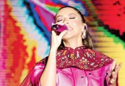 Hadise’den Türkmen jesti