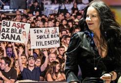Antalya'da Şebnem Ferah rüzgarı! Hayranları konsere akın etti