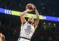 Anadolu Efes'te Mike James şoku!