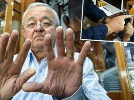 60 yıllık mesleği parmak izlerini sildi