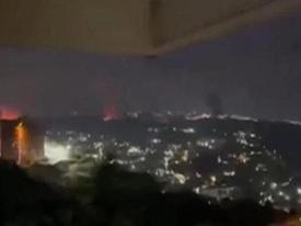 Venezuela peş peşe patlamalarla sarsıldı!