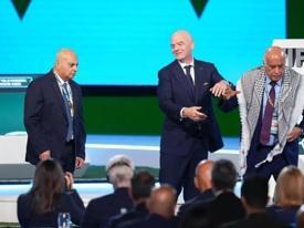 FIFA Başkanı Infantino rezilliğe imza attı