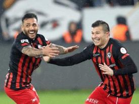 Çorum uzatmalarda geri döndü! Play-off final biletini kaptı