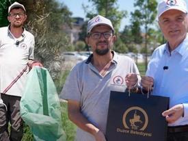 Temizlik işçisinin ödülü belli oldu