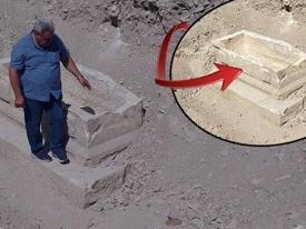 Sağlık merkezi temelinden lahit çıktı