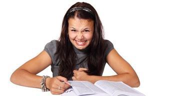 Bu sesler tiksindiriyor! Mizofoni hastalığı nedir?