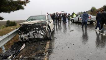 Otomobille cip çarpıştı: 2'si turist 6 yaralı