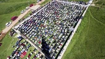 Kadırga Yaylası'nda üstü açık camide namaz kılındı