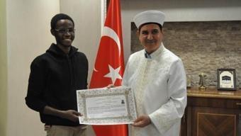 Kamerun’dan geldi Gümüşhane’de Müslüman oldu