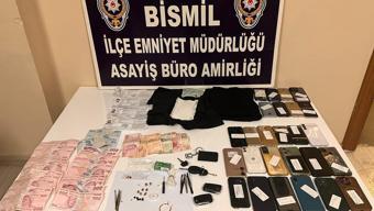 Ehliyet sınavında adaylara kopya düzeneği sağlayan 6 şüpheliye gözaltı