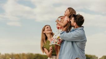 Aşık olan erkeği anında ele veriyor! Bu işaretlere dikkat