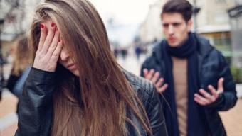 Aşkınızın ömrü bitmiş olabilir! İşte ilişkilerin bittiğini gösteren davranışlar