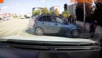 Ankara’da yürekleri ağza getiren kaza: Öğrenci ölümden saniyelerle kurtuldu