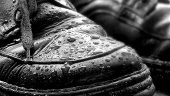 Ayakkabıların su geçirmesini engelliyor! 1 parça kullanmak yetiyor, yağmurlu havalarda rahatça yürüyebilirsiniz!