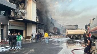 Adana Seyhan'daki yangın kontrol altına alındı