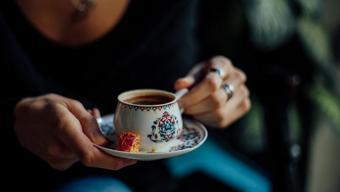 Kahveyi güneş altında tüketin! Vücuda etkisi sanılandan daha fazla