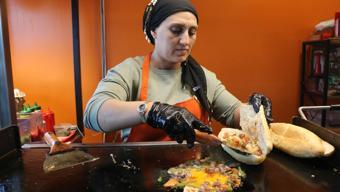 Bu işletmede sadece kadınlar çalışıyor! Diyarbakır'da bir ilk