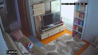 Balıkesir’deki 4.9’luk deprem kamerada! Sarsıntının gücü açıkça görüldü