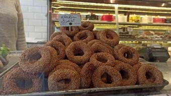 Kıyır kıyır kandil simidi tarifi! Bir daha dışarıdan almayacaksınız: Sadece 20 dakikada hazırlanıyor