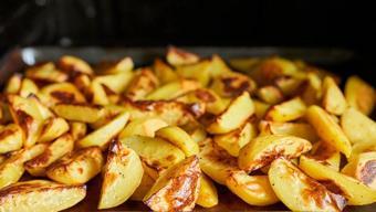 En iyi fırında patates nasıl yapılır? Dışı çıtır çıtır, içi yumuşacık oluyor