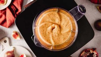 Kahvaltıda içince gün boyu tok tutan smoothie tarifi! Hem kalorisi düşük hem de lezzetli!