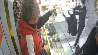 Kolay gelsin dediği esnafı soydu! 3 milyonluk altınla kayıplara karıştı