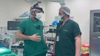 Cerrah tıp literatürüne girdi: Felç riskini bitiren "bacak damarı" mucizesi!