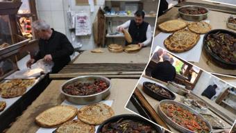 Elazığ'da fırıncıların telaşlı mesaisi! Ramazan'ın gelişi yoğunluğu artırdı, tepsi yemekleri vazgeçilmezler arasında