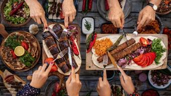 Ramazan'da tok kalmanın sırrı açıklandı! Uzmanından 3 öğün beslenme rehberi