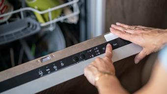 Bulaşık makinesinde "altın saatler" açıklandı: O aralıkta çalıştıranlar daha az ödeyecek!