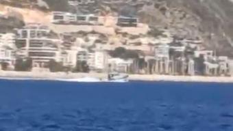 Akdeniz'de göçmenleri taşıyan tekne battı: 15 ölü, 20 yaralı