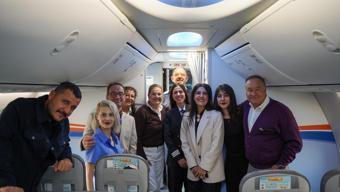 42 yıllık pilotun son uçuşu duygusal anlara sahne oldu! Gökyüzünde unutulmaz veda