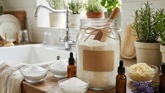 Yüzlerce liranız cebinizde kalacak! Sadece 4 malzemeyle hazırlanıyor, doğal bulaşık deterjanı